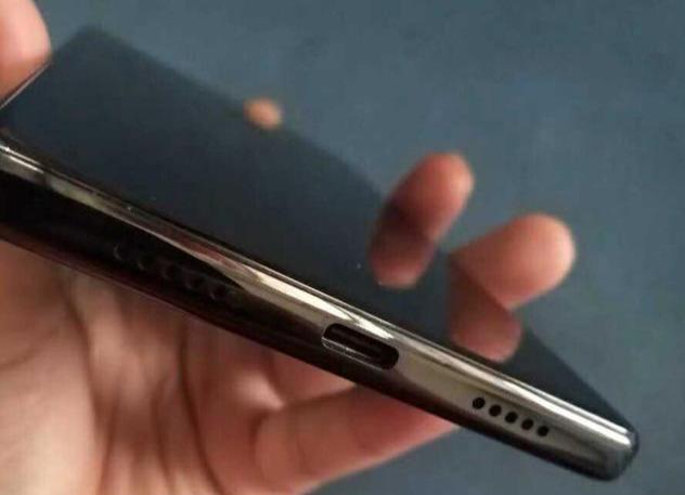 雷军目前引以为傲的手机!也是手机界的先驱者,你爱过吗?